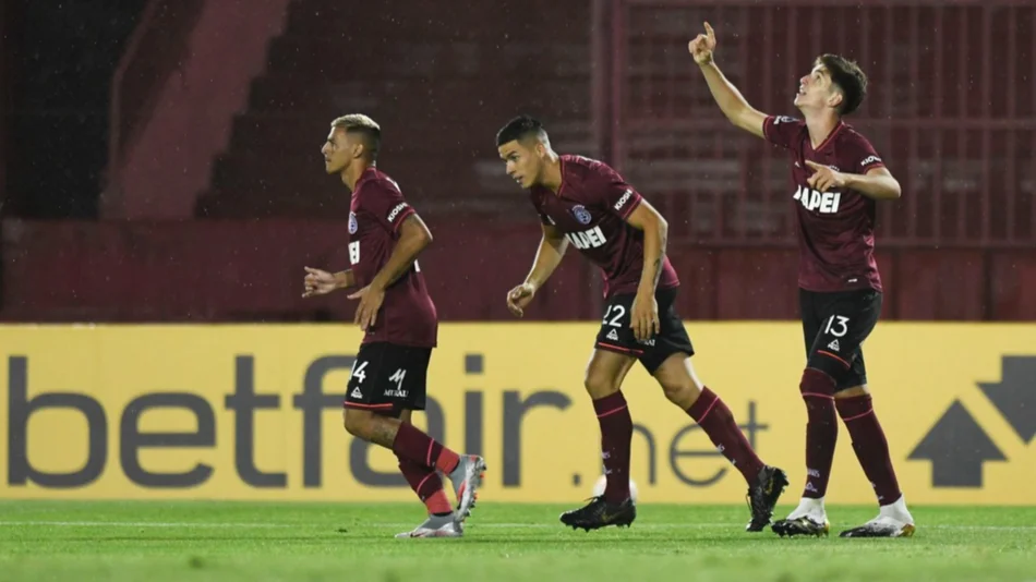 Lanús se metió en cuartos de final con una lluvia de goles