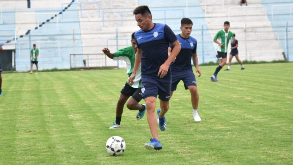 Gimnasia, a todo ritmo, aplastó a El Tribuno