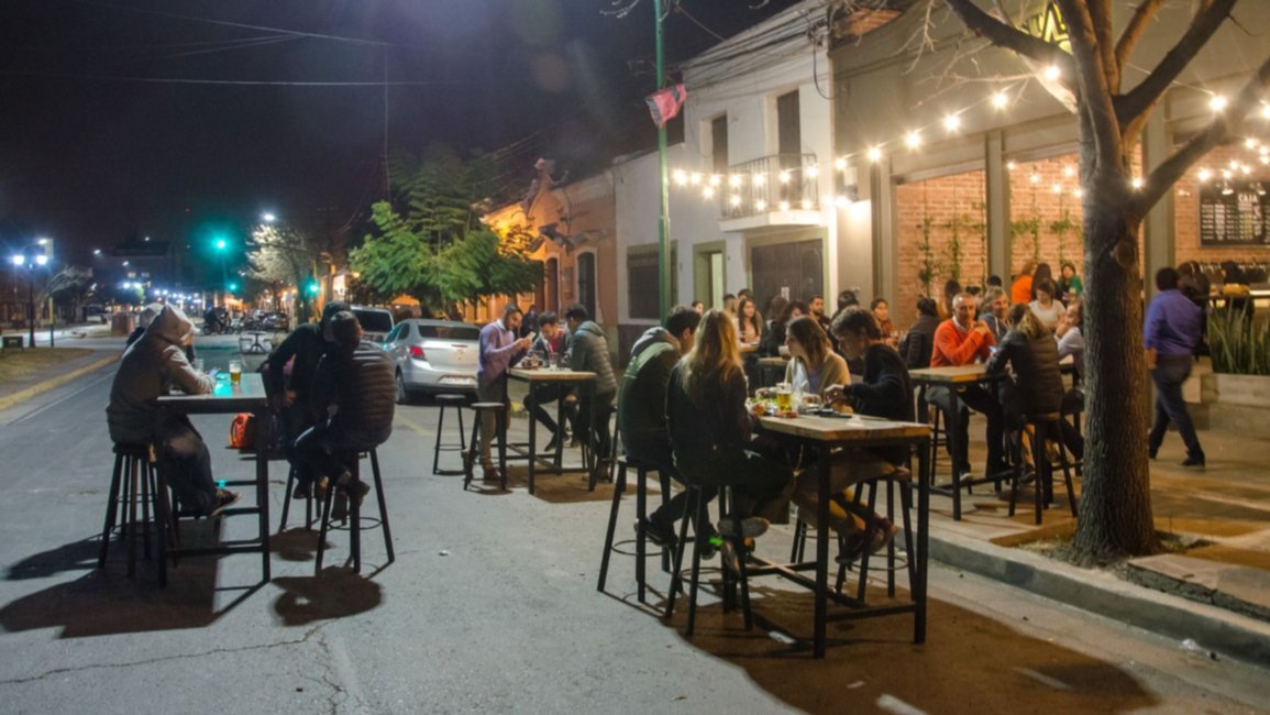 Analizan extender horarios comerciales para las fiestas