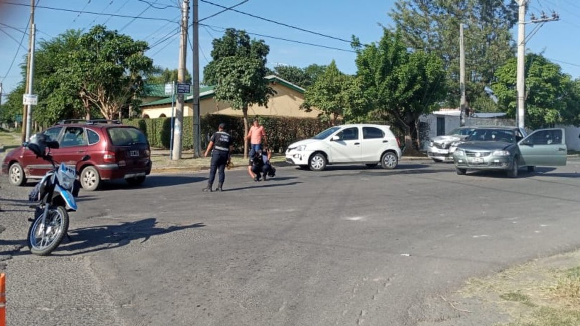 Choque en cadena en Cerrillos: cuatro vehículos involucrados
