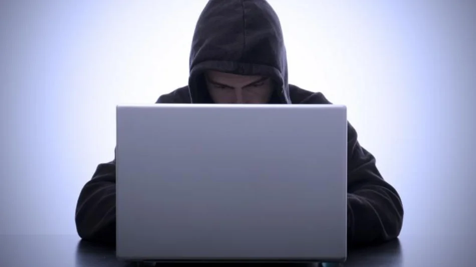 Hackers clonaron 40 tarjetas de créditos 