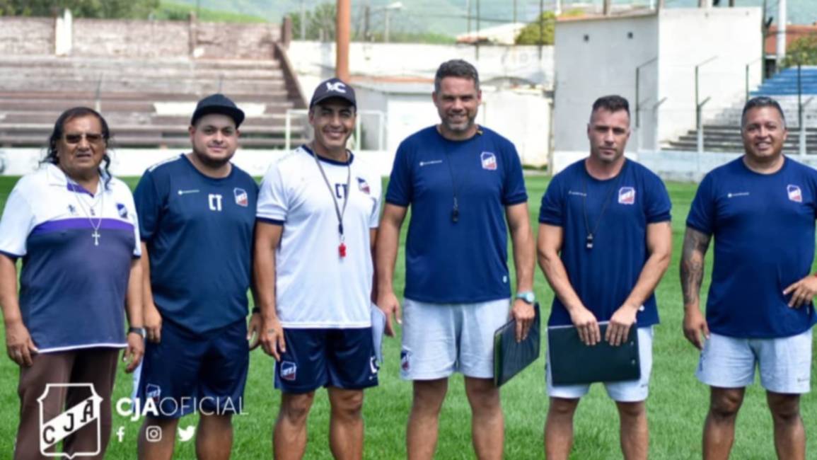 Martín Martos asumió como nuevo técnico del santo