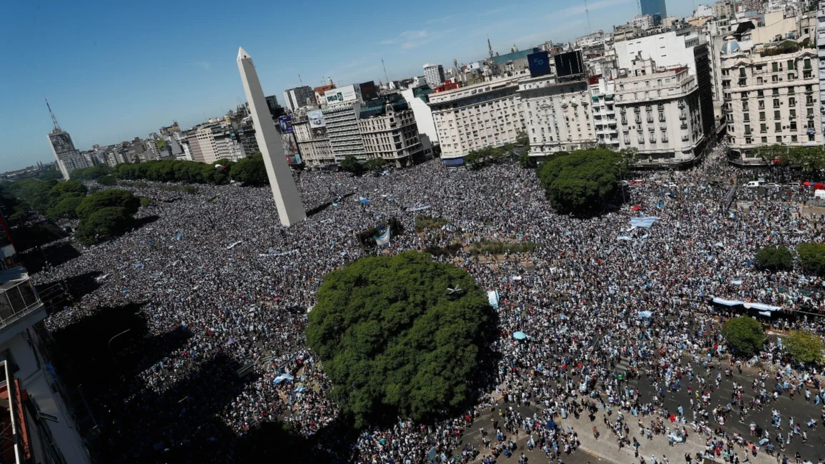 Gabriela Cerruti explicó por qué se suspendió la caravana de la Selección argentina