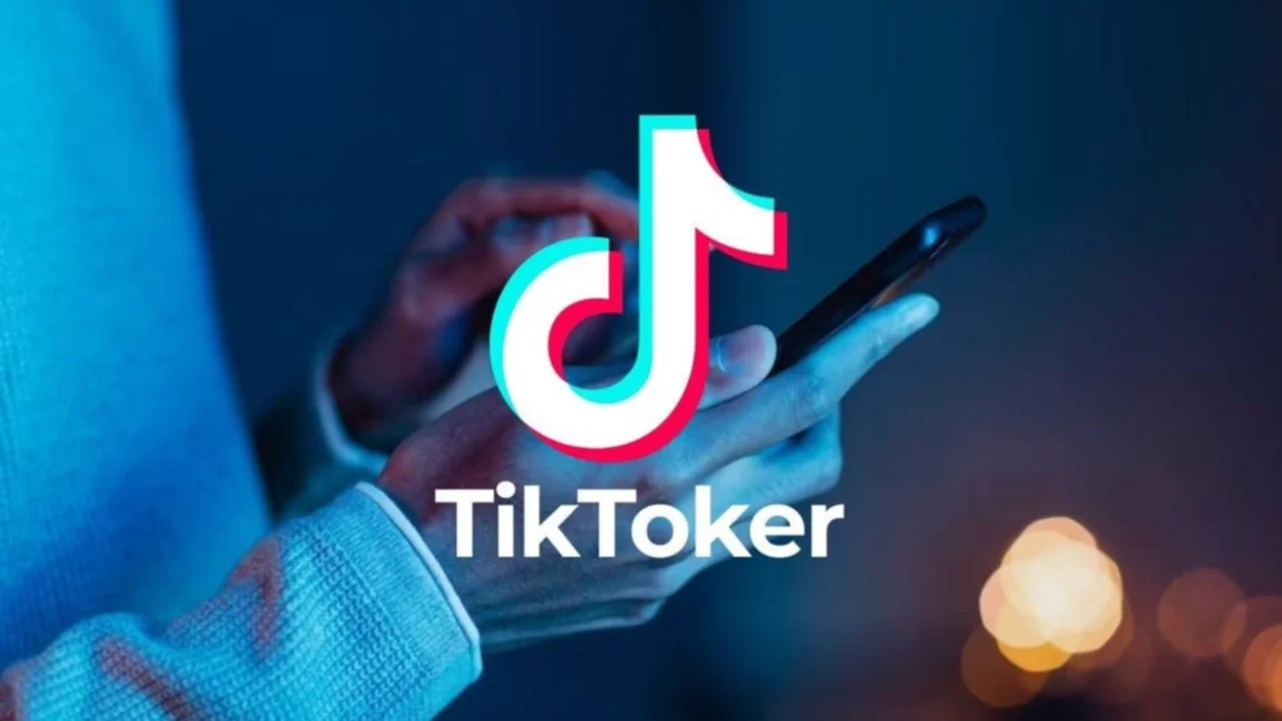 Se hizo pasar por tiktoker para engañar a un grupo de niñas