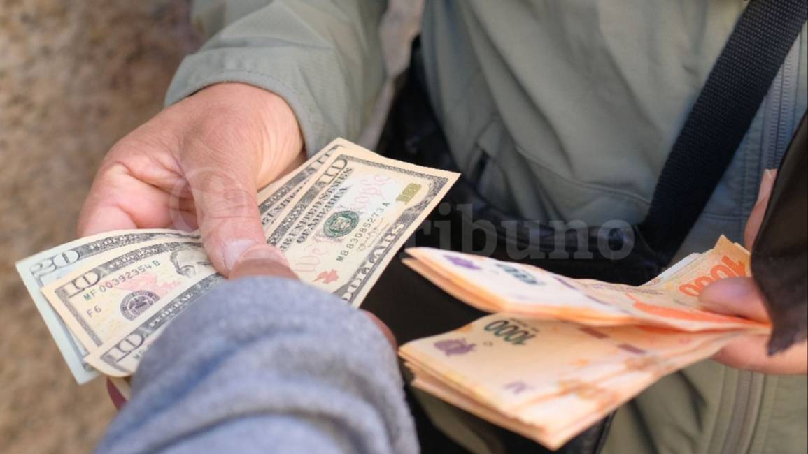 Dólar blue en Salta: después de varios días en baja, la divisa norteamericana cerró la semana en alza