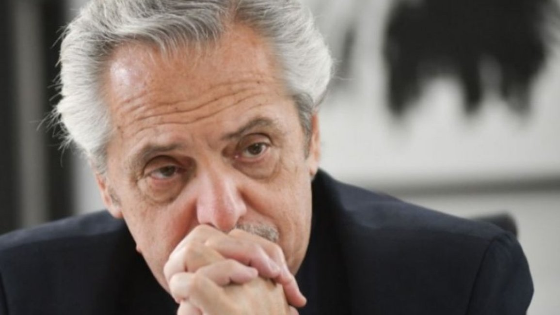 Fernández adelanta pasos en la transición y acepta las renuncias de varios funcionarios