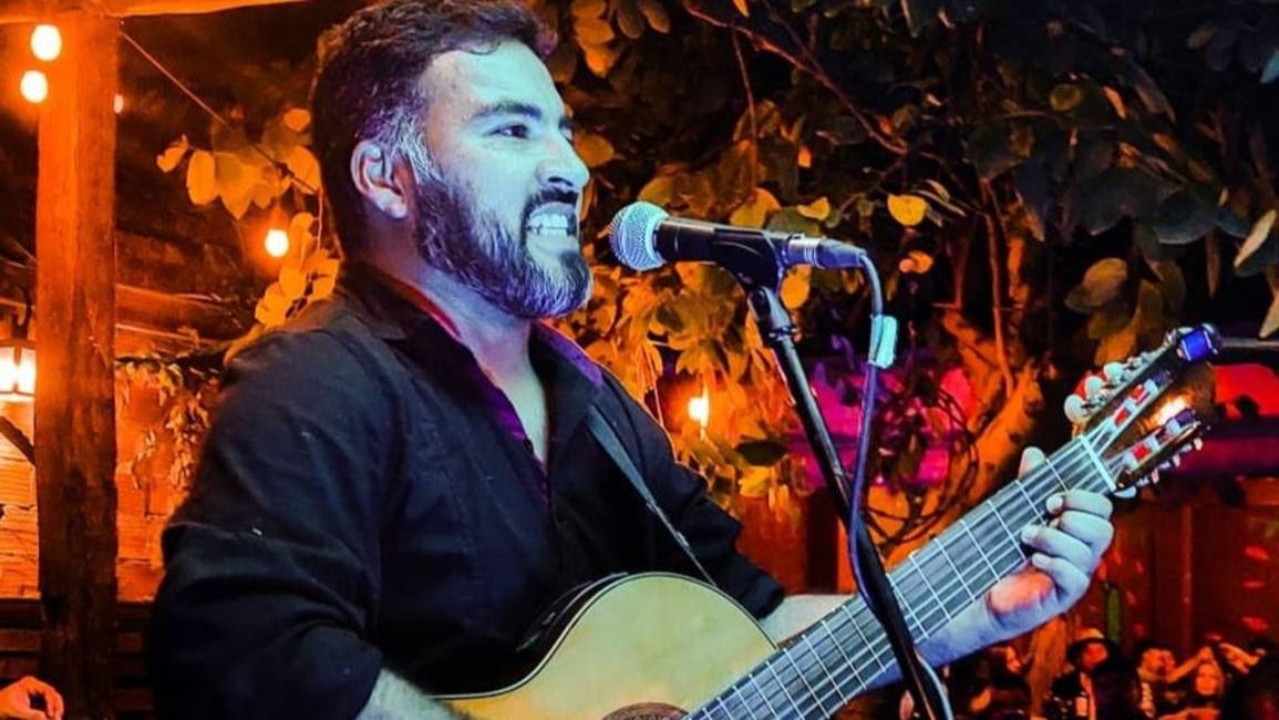 Jorge Aylán lanza su unipersonal “Eterno amor”