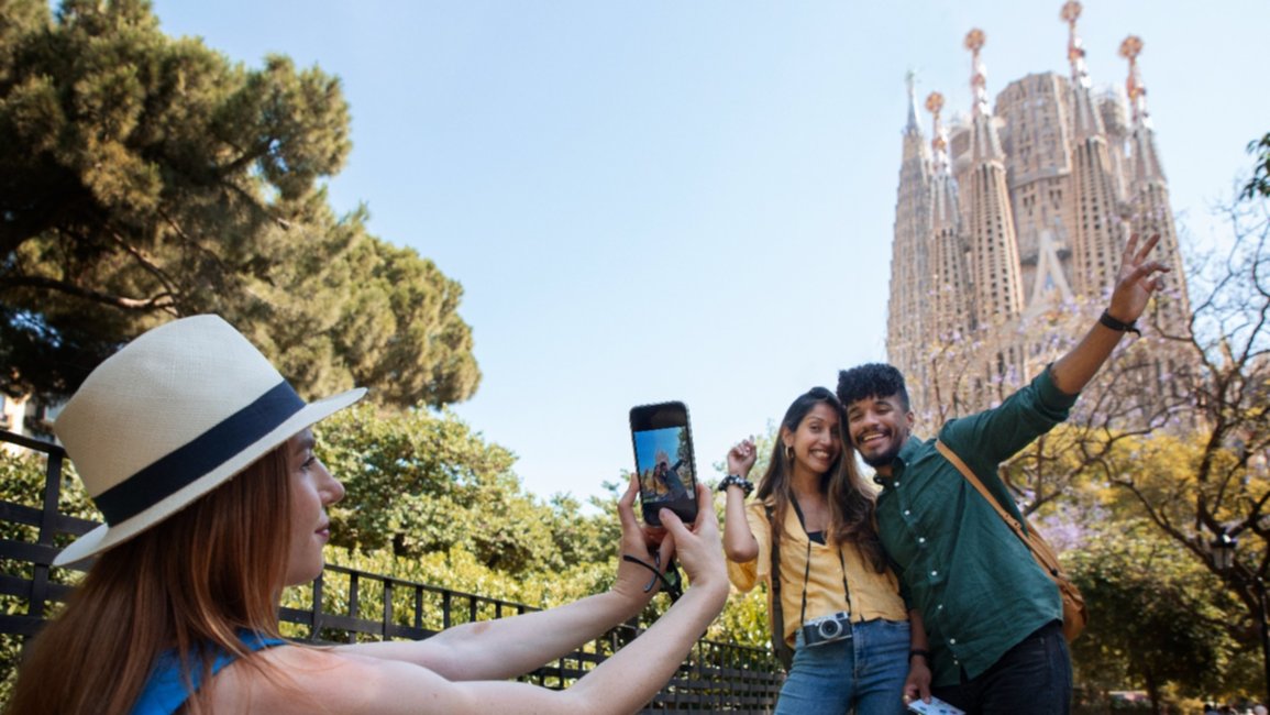 Disfruta de las mejores atracciones turísticas y visitas guiadas a sitios de ensueño gracias a Hellotickets