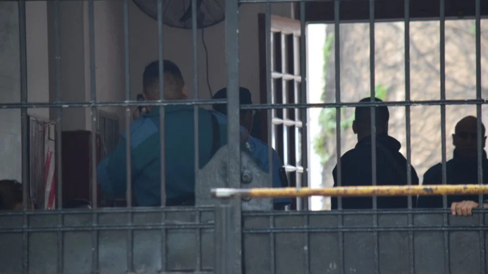 Allanamiento en el penal de Villa Las Rosas: Detuvieron a siete efectivos penitenciarios
