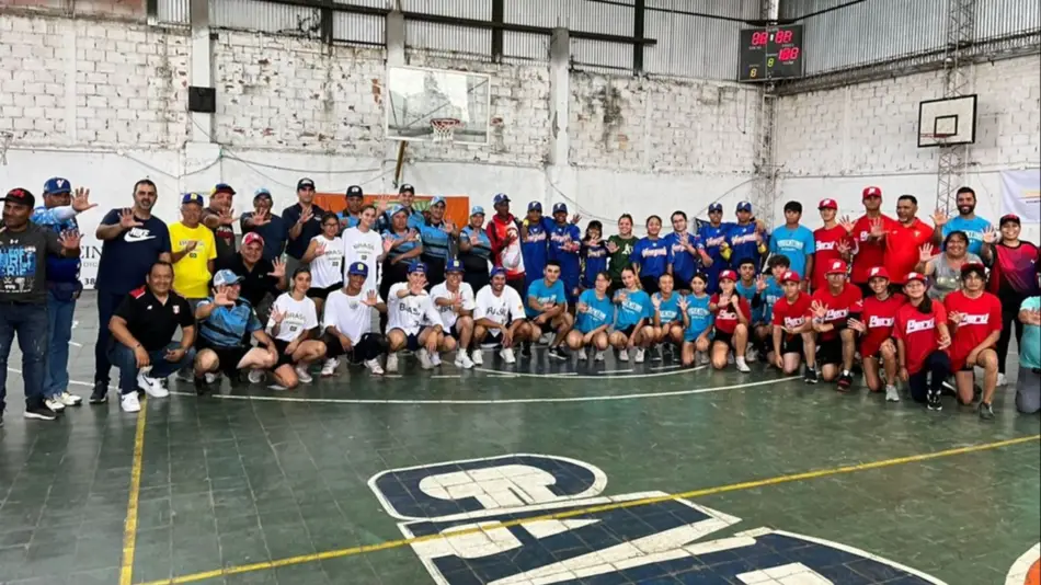 VIDEOS. El 1º encuentro U18 de béisbol 5 se disputó en una cargada semana de "pelota" en Salta