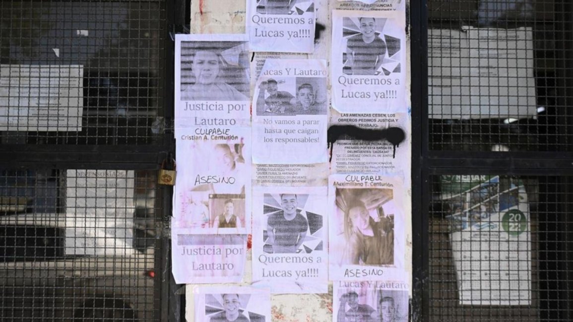 Hace un año que no aparece un joven y apuntan a policías