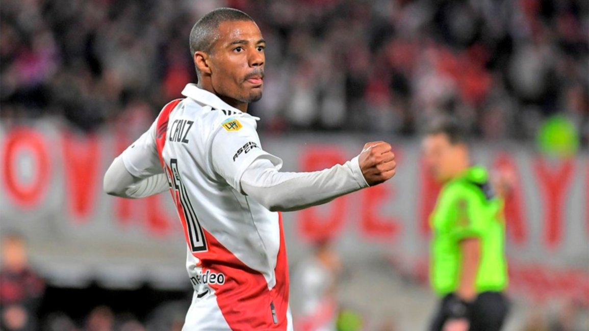 De la Cruz se va a Brasil y River se desmantela