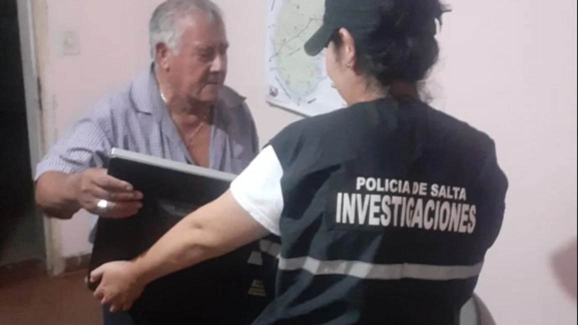 La policía restituyó el TV robado a un abuelo