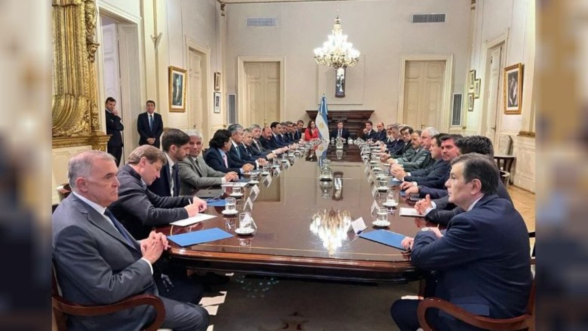 Javier Milei recibió a  los gobernadores: Ganancias y ajuste fueron algunos de los temas de la reunión