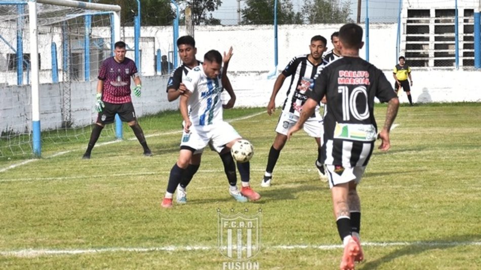 Regional Amateur: Camioneros Argentinos busca la clasificación a cuartos de final 