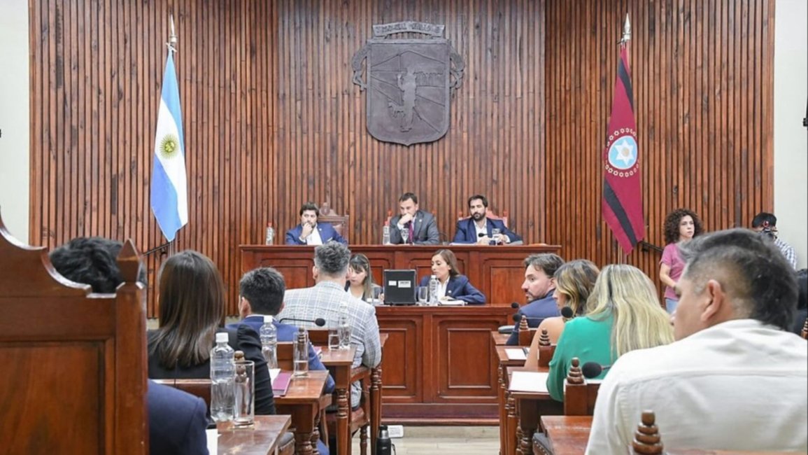 El Concejo aprobó la suba del 140% de impuestos que pidió Emiliano Durand