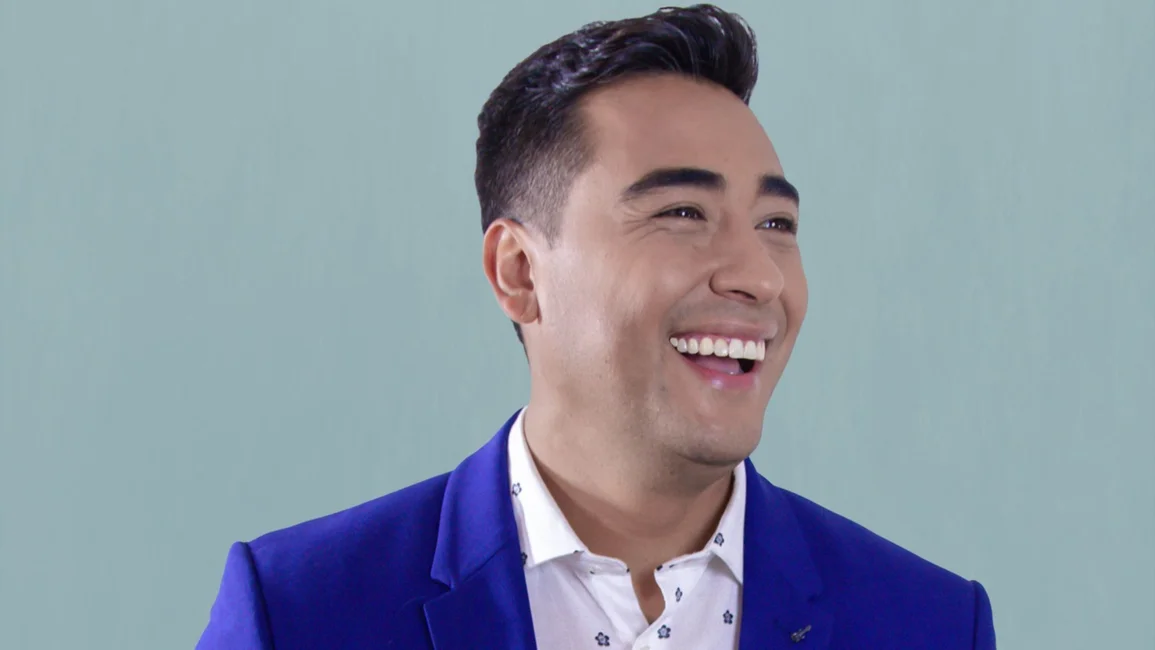El carisma de Gaby Morales lo convierte en un artista especial