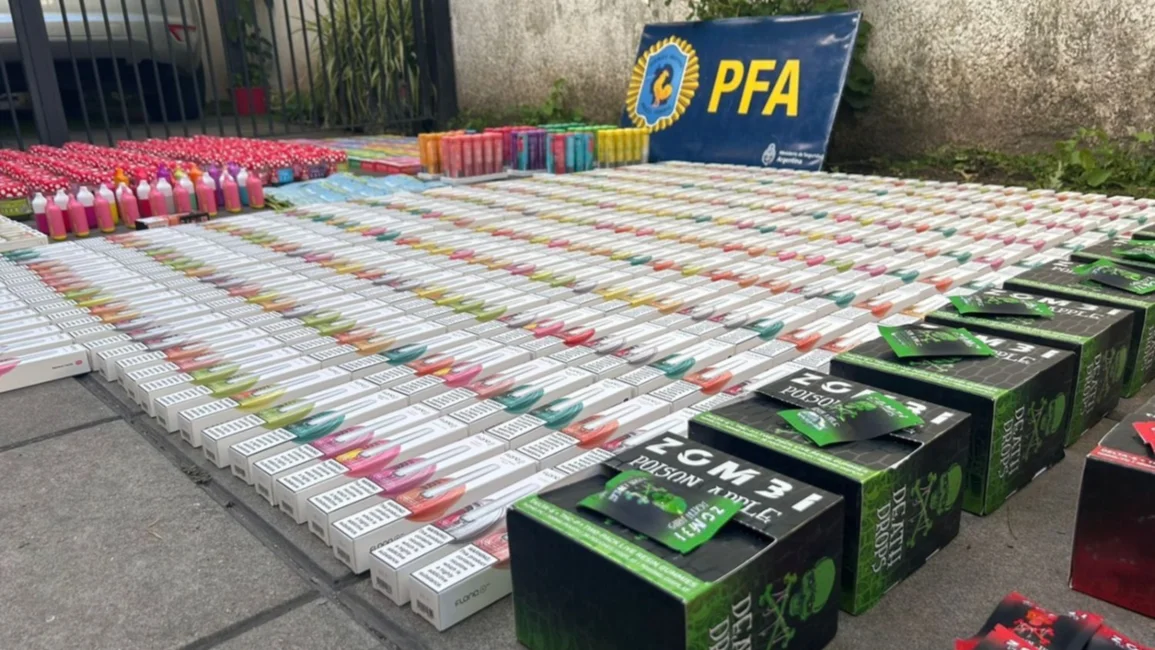 Tres detenidos por la venta de gomitas de cannabis sativa
