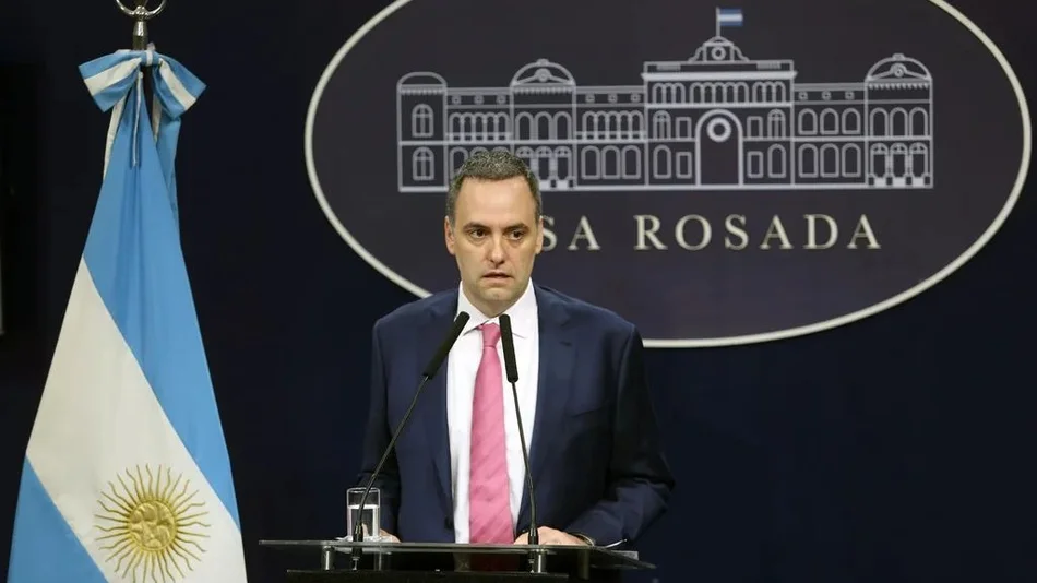 "Deberán elegir entre acompañar lo que votó la gente o seguir obstruyendo este cambio": el mensaje del Gobierno al Congreso