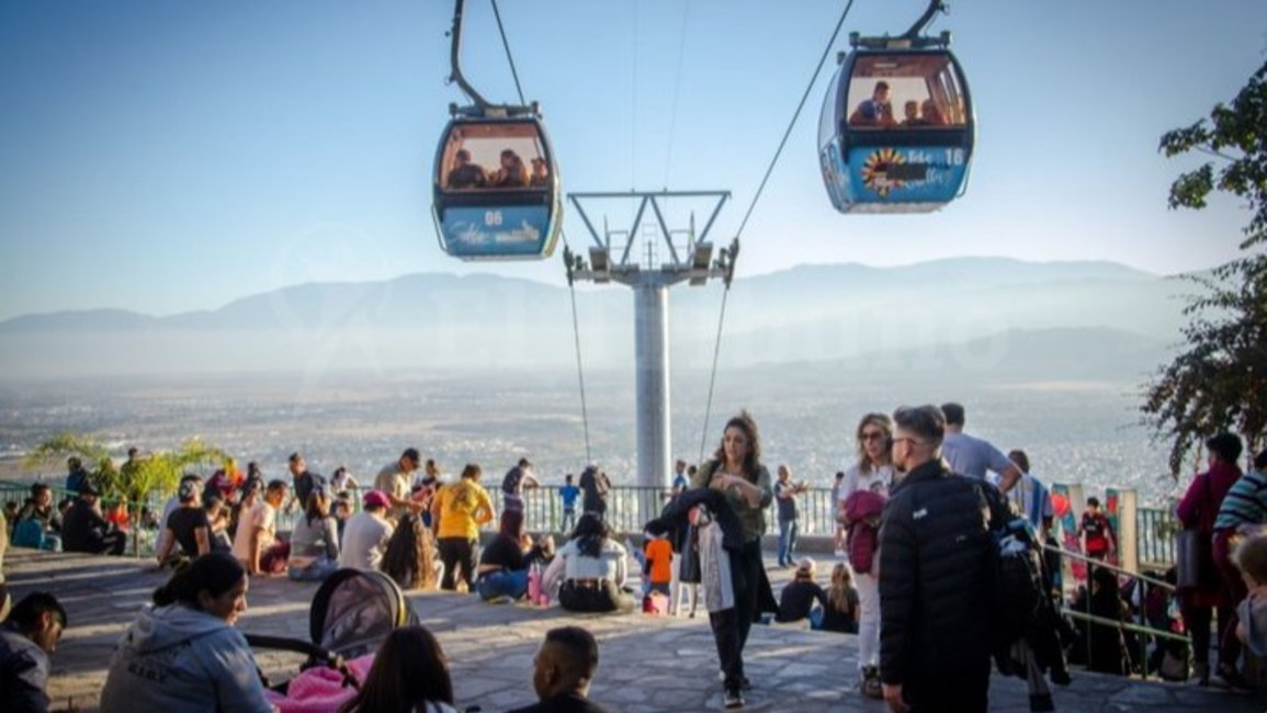 Cuáles son los feriados y fines de semana largo del 2024