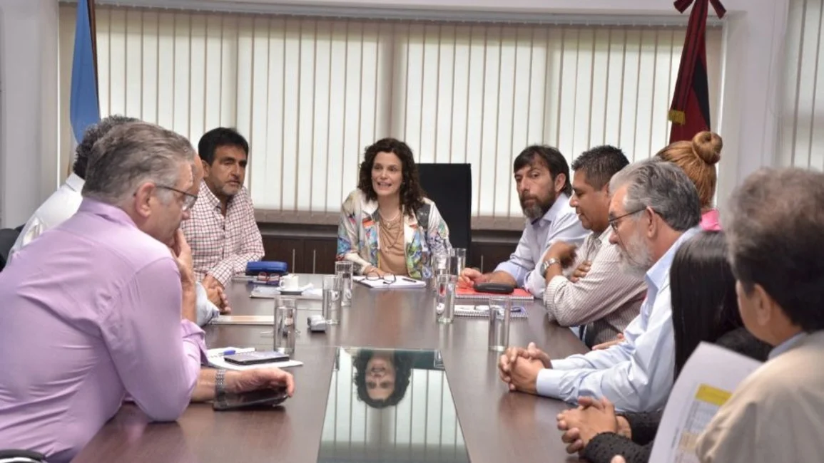 El Gobierno prevé paritarias docentes a lo largo de 2024