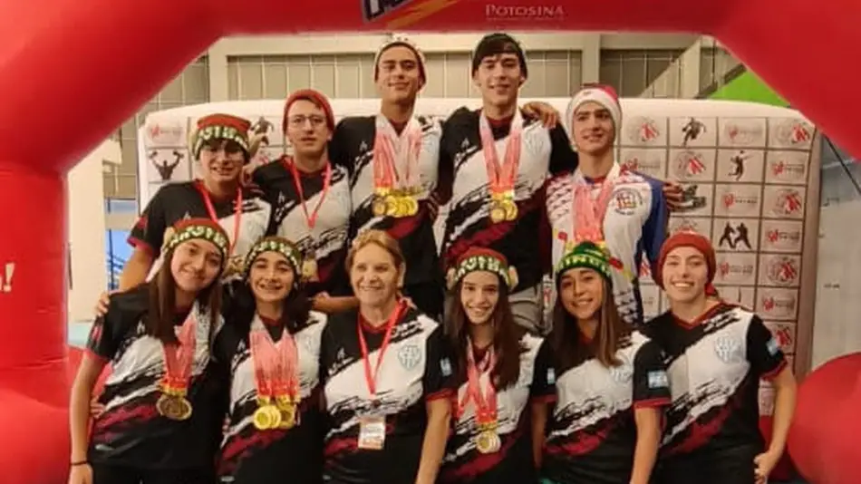 La altura no fue obstáculo para los nadadores de Gimnasia y Tiro