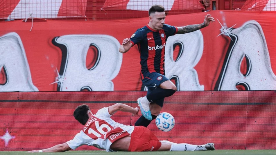 Argentinos Juniors le ganó a San Lorenzo y lo alcanzó en la tabla de posiciones