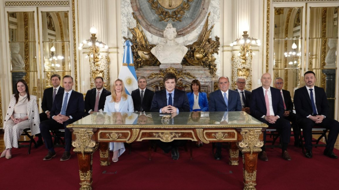 Milei prometió terminar con el cepo cambiario en 2025