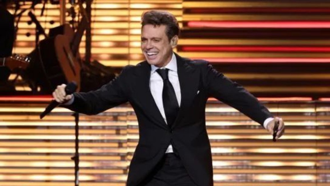 Luis Miguel ganó el premio a la mejor "Gira Latina del Año" en los Billboard Music Awards