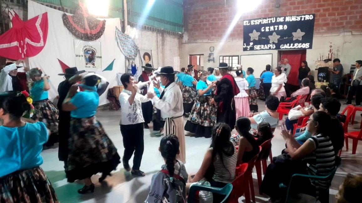 Un cierre a puro folclore en el Centro de Jubilados Serapio Gallegos