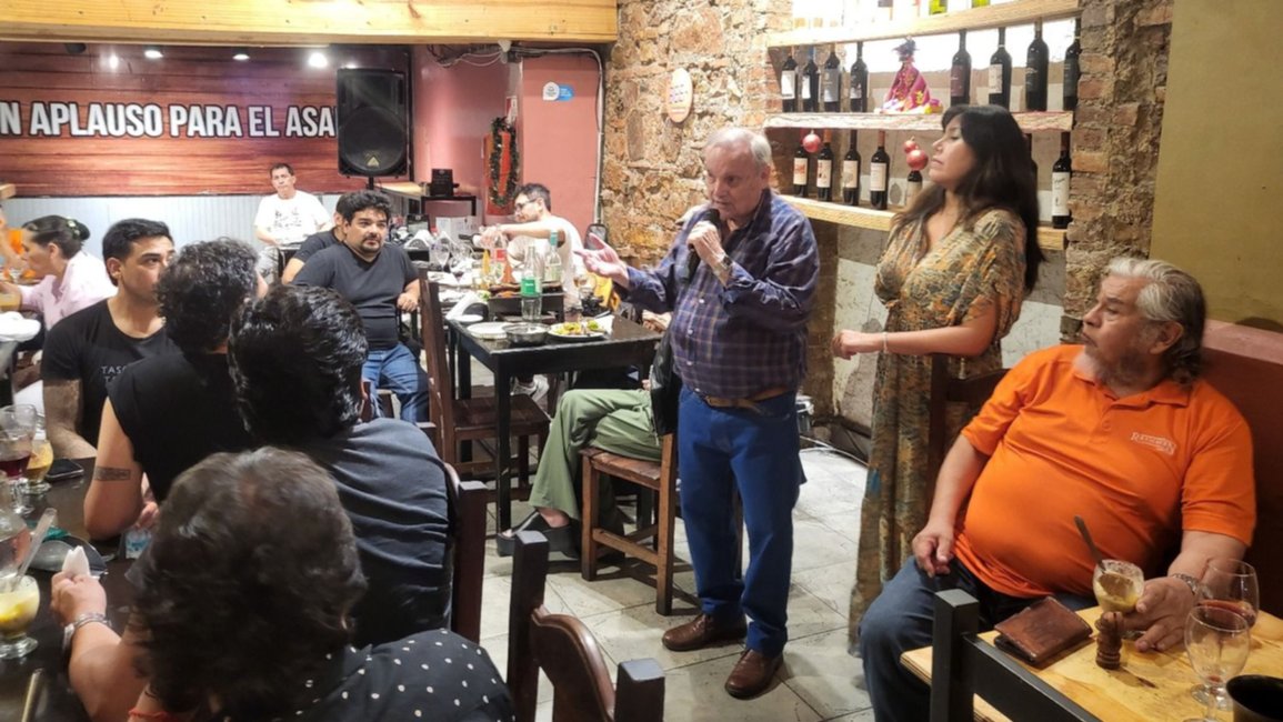 En la cena de Sadaic se cristalizó una guitarreada con grandes maestros