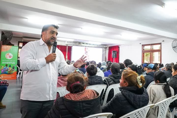 Escándalo por cursos truchos en Salta: según damnificados Jorge “Coco” Chávez Díaz reclutaba colaboradores para ofrecer cursos para luego no pagarles 