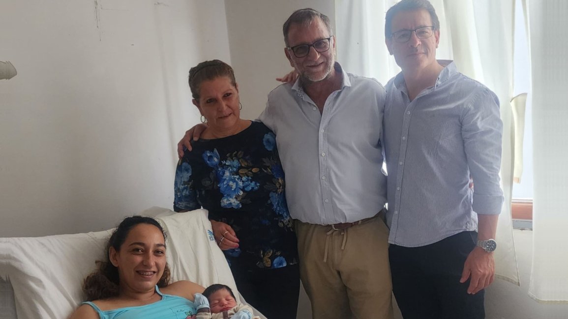 Nació por fertilización in vitro y ella tuvo a su hijo por el mismo método