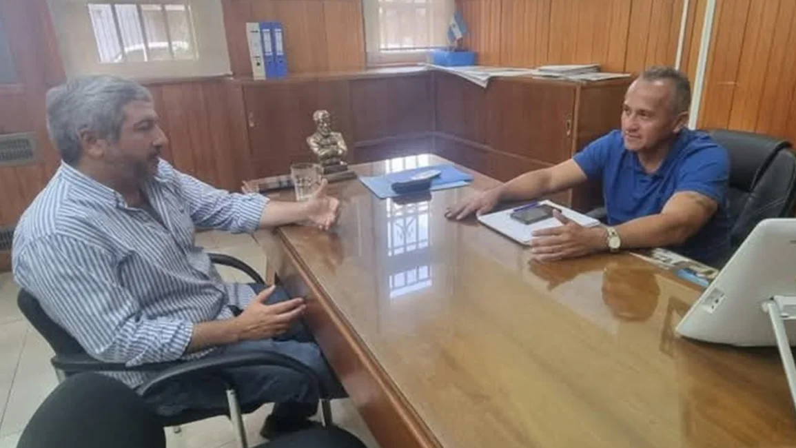 Realizan bacheos y seguirán repavimentando la ruta 16