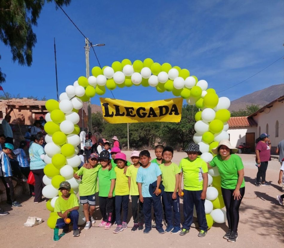 Molinos: se llevó a cabo la primera maratón estudiantil de Tacuil - Molinos: se llevó a cabo la primera maratón estudiantil de Tacuil