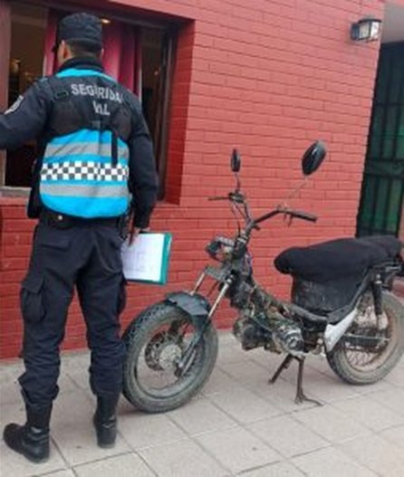 Recuperan tres vehículos con pedido de secuestro en Aguas Blancas y la Capital- Recuperan tres vehículos con pedido de secuestro en Aguas Blancas y la Capital