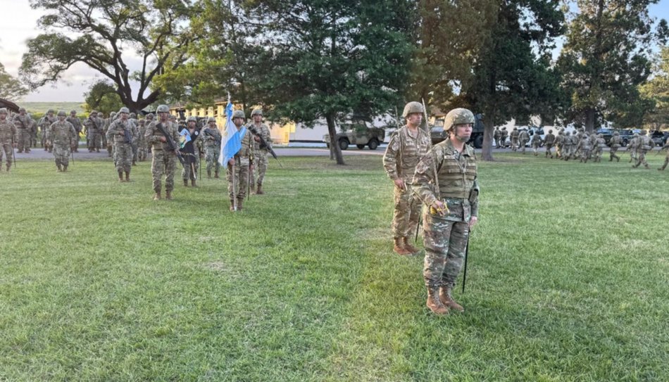 VIDEO. Asumió en Salta Julieta Retamar, la primera mujer al mando de una unidad de combate del Ejército Argentino- VIDEO. Asumió en Salta Julieta Retamar, la primera mujer al mando de una unidad de combate del Ejército Argentino