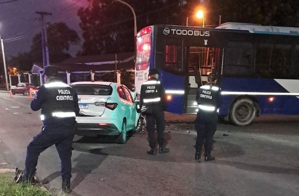 Grave accidente de tránsito en la zona Sur de Salta deja cuatro heridos, uno en código rojo