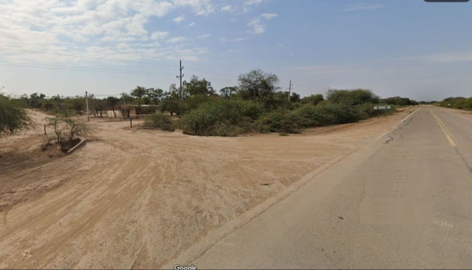 Parto en el camino: un bebé nació en una camioneta luego de que la ambulancia se quedara en el barro