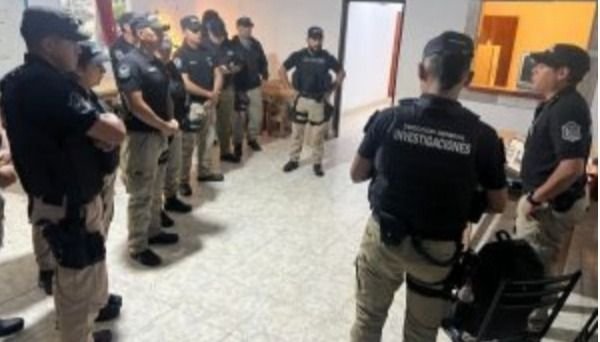Ocho detenidos en Quijano por patotear a dos hombres