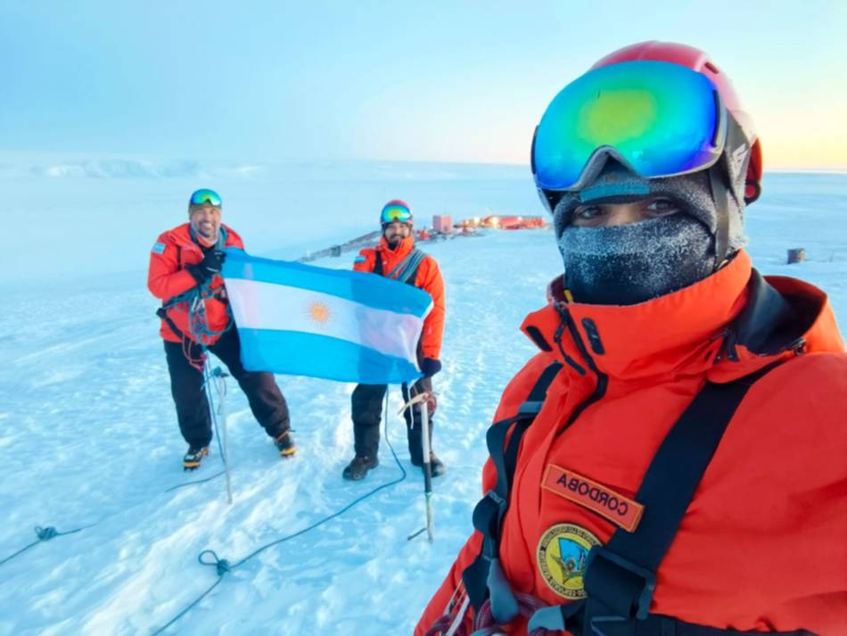 La Antártida, desde los ojos del salteño Mario Emilio Córdoba 