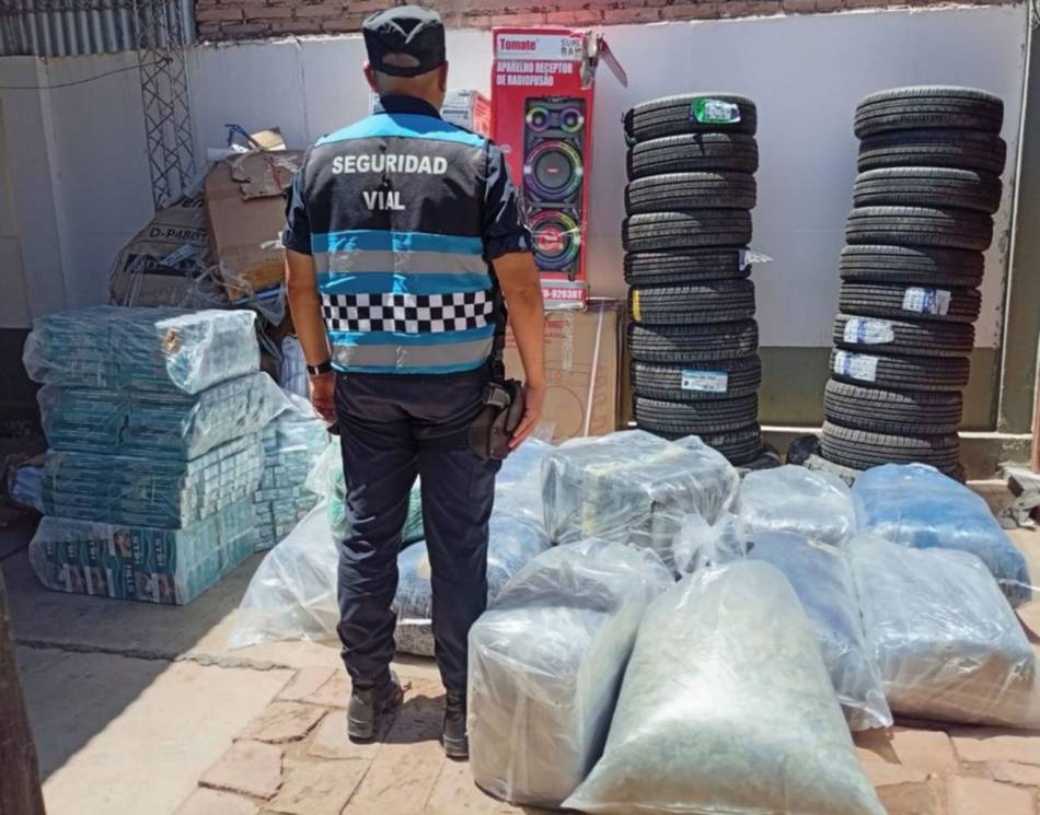 Desmantelan un cargamento millonario de contrabando en la Ruta Provincial 5