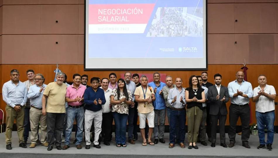Nuevo acuerdo entre el Gobierno y los gremios: bono de $200 mil y la paritaria sigue en febrero