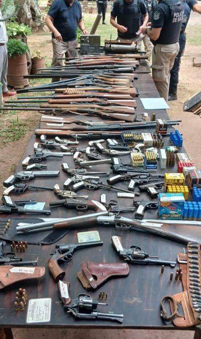 Escalofriante hallazgo de arsenal de guerra en Chicoana: un hombre de 73 años, el principal sospechoso 