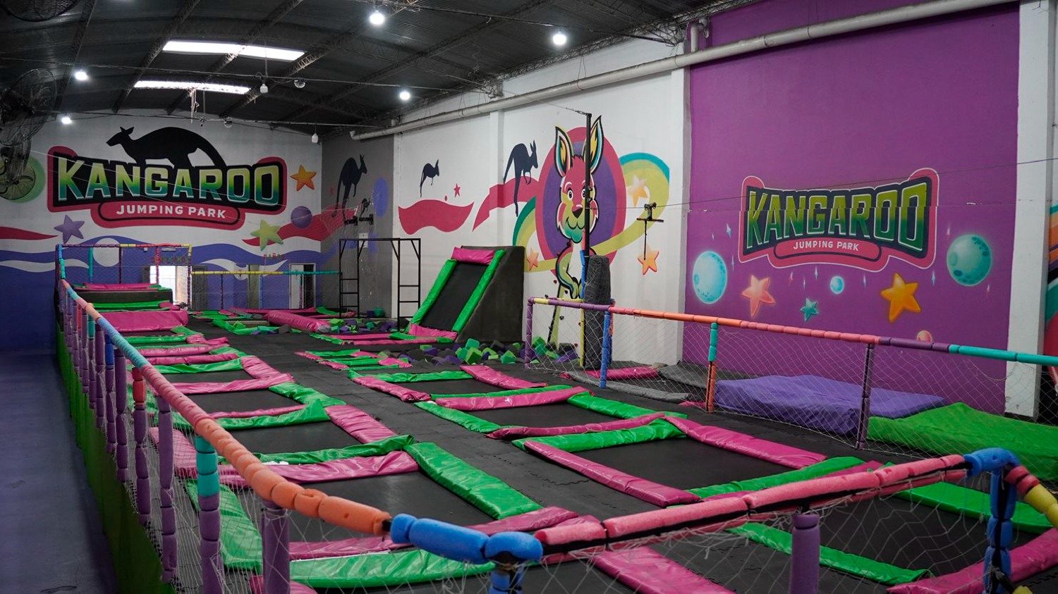 KANGAROO JUMPING PARK